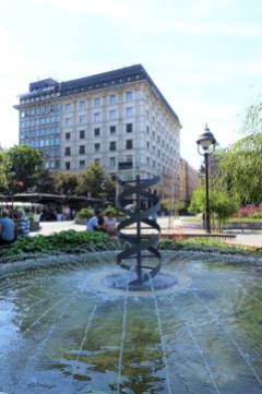 DNA Fountain, Republic Square